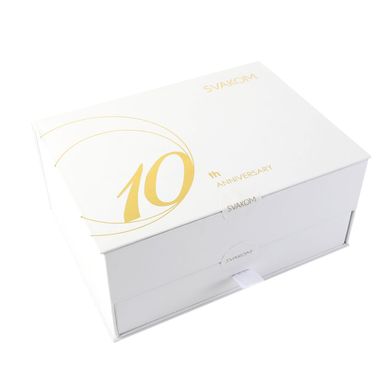 Подарунковий набір Svakom Anniversary Box: вакуумний стимулятор, стрічки, маска, лубрикант, спрей SO7321 фото